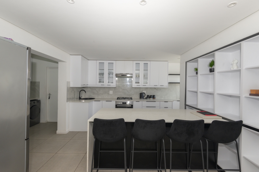 3 Bedroom Property for Sale in Country Club Western Cape